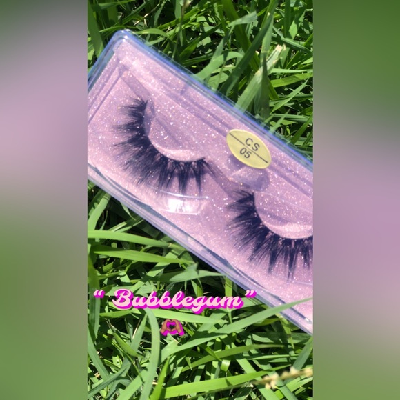 Beautiful Lashes 🫶🏽 - Picture 8 of 12
